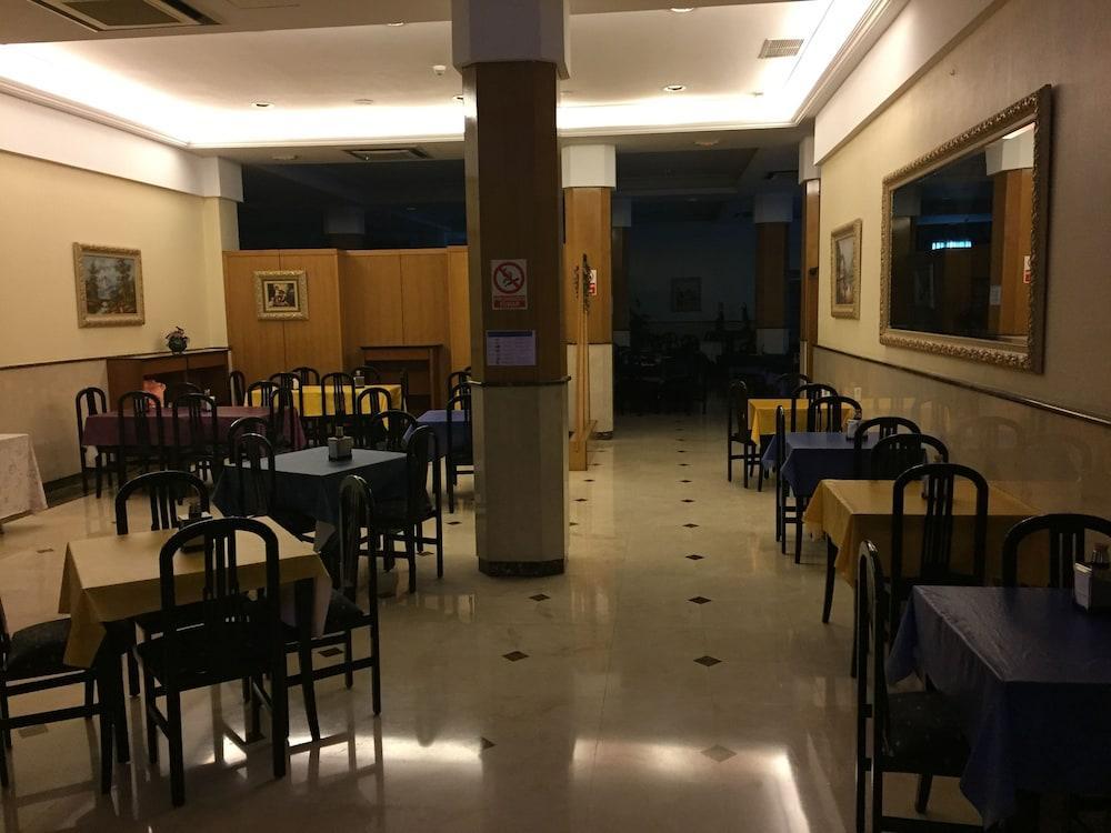 Hotel Ciudad De Fuenlabrada Zewnętrze zdjęcie