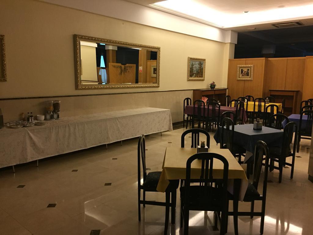Hotel Ciudad De Fuenlabrada Zewnętrze zdjęcie